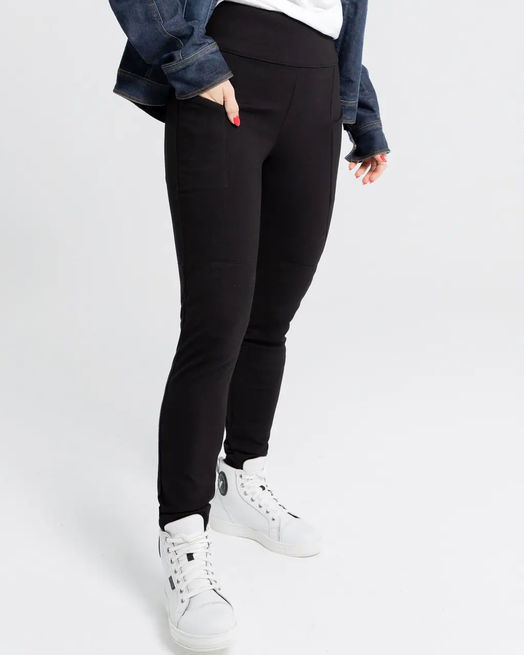 Trouser_Legging_Lady_Black_4 en tamaño grande.webp