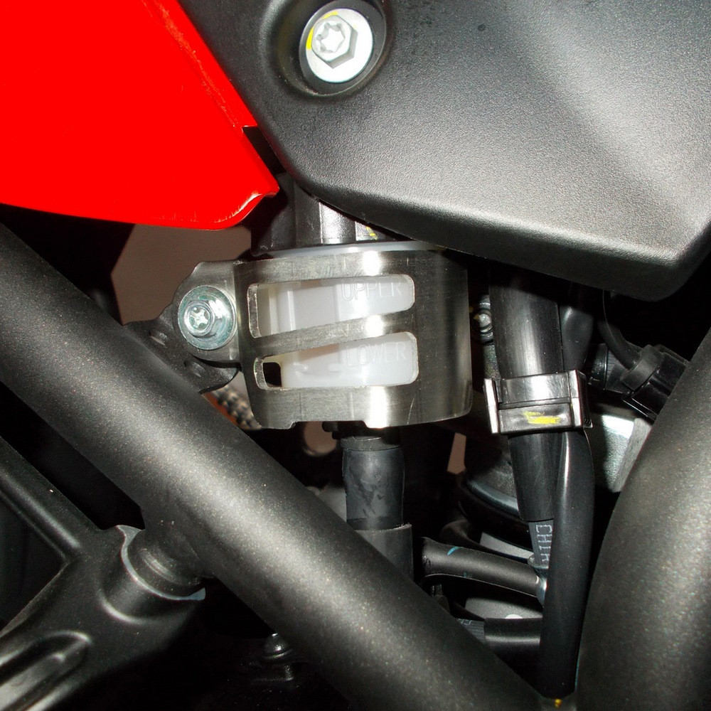 [2CP21800550014] Protector Deposito Liq. Freno Crosspro Yamaha Tenere 20-24 / Rally 21-24 / W.raid 22-25