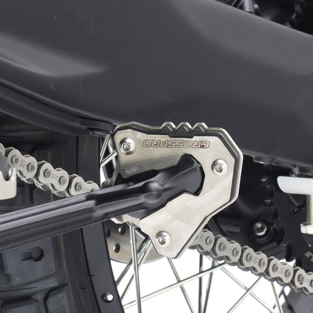 [2CP22001060514] Base Crosspro Caballete Lateral Cf Moto Mt Plata / Negro T