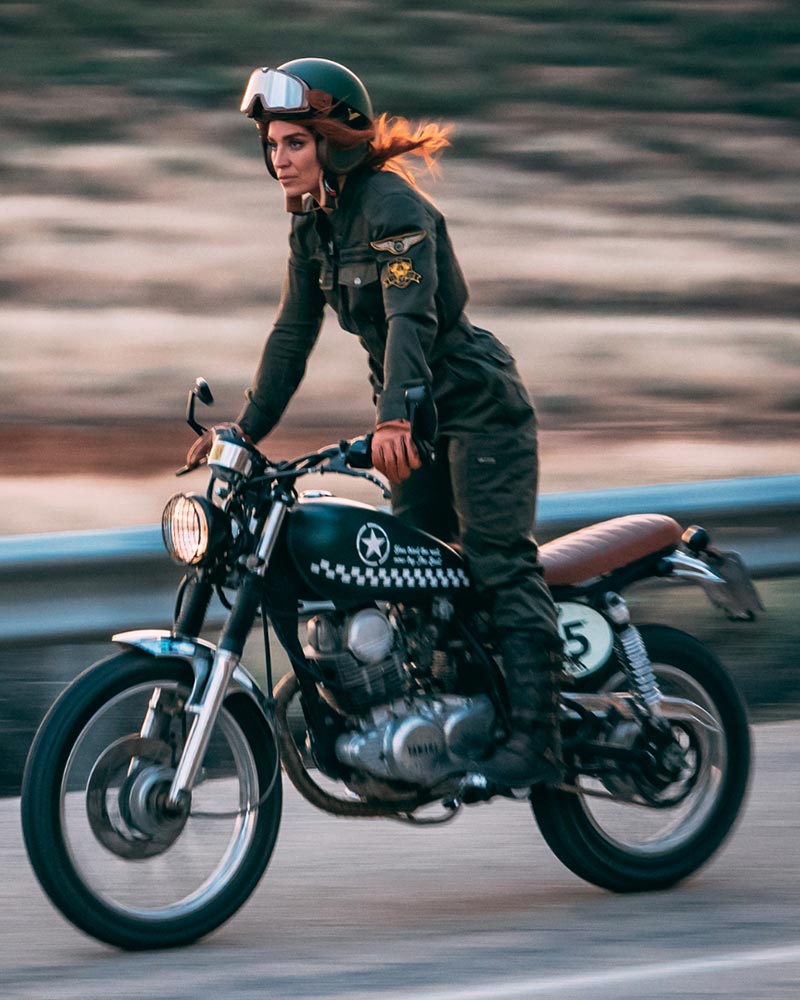 By City Negro Hawk Denim Mujer