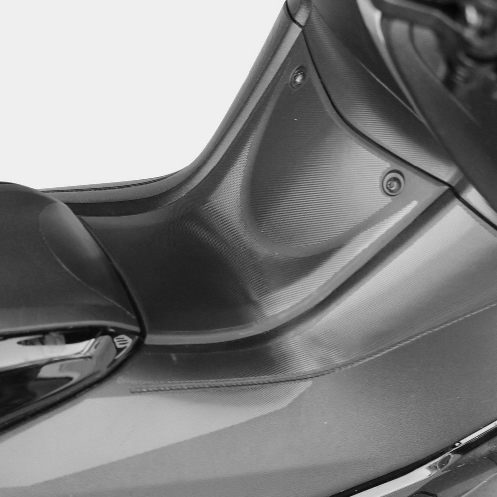 [K46473] Protector Adhesivo Uniracing Puente Yamaha T-max 530 17-19 / T-max 560 20-21 Negro