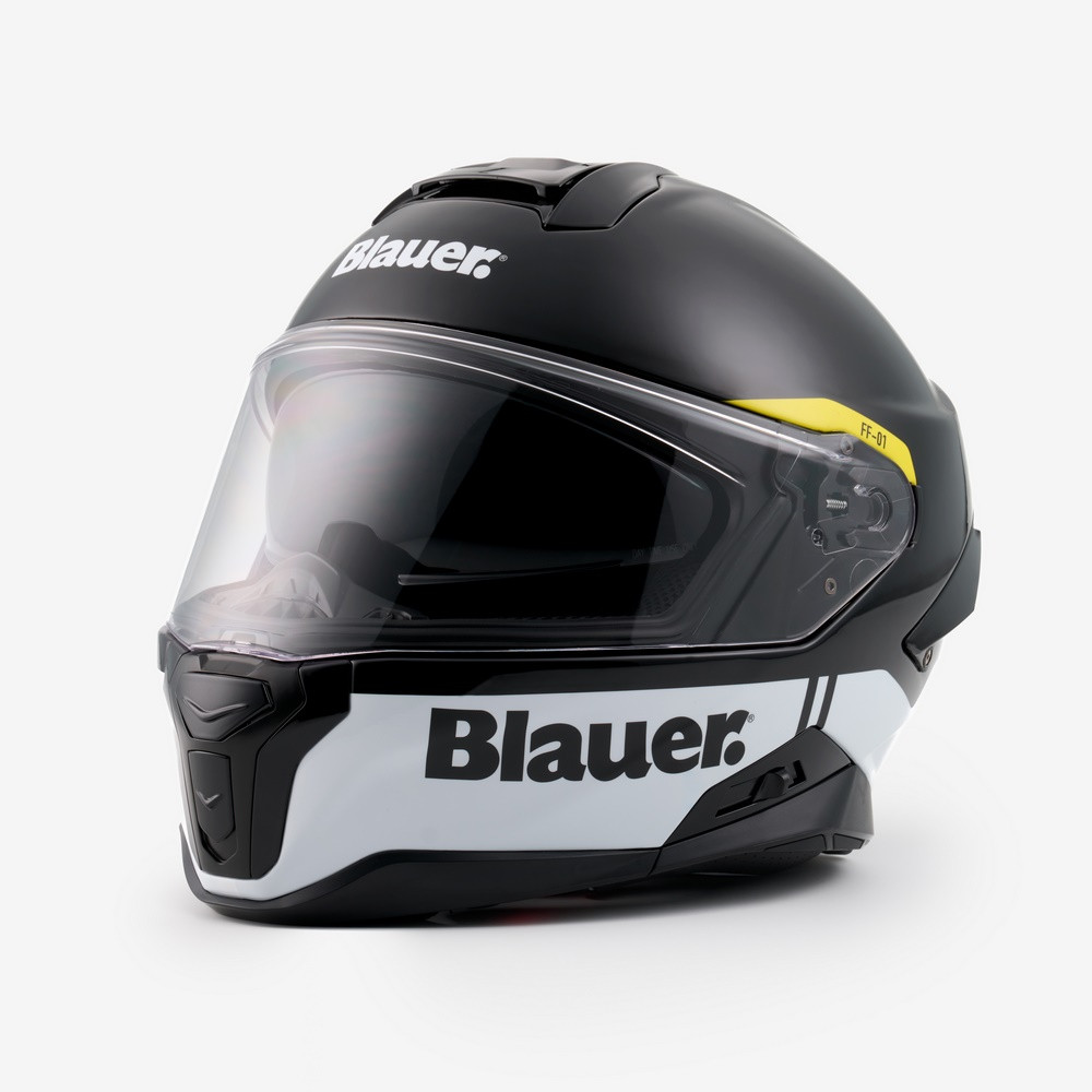 Casco integral deportivo full face tipo Airoh Matryx en negro y blanco, integral ligero en outlet